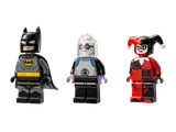Batman, Mr. Freeze, Harley Quinn minifigures.