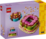 Back of LEGO cake box.