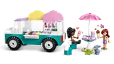 Friends minidolls enjoying ice cream.