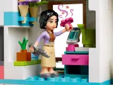 Nova at the hair salon.