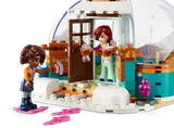 Igloo entrance and minifigures.