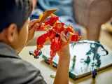 Close-up of Kai's red mech.