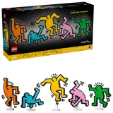 Box art and assembled figures.