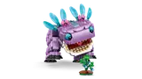Klombo front view with open mouth.
