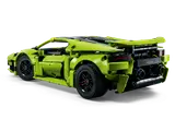 Rear view of Lamborghini Huracán Tecnica