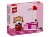 Back of LEGO 40679 box, showing removable puppy.