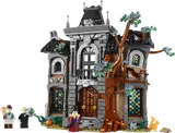 LEGO Mayor Manor full front view with minifigures.