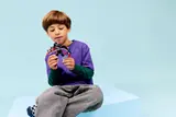 Child holding mech.