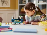 Builder interacting with the open Minions bus.