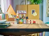 Music Store & Apartment image 9