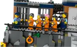 Police and prisoner minifigure line-up.
