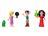 Rapunzel, Flynn, Gothel, Pascal minifigures.
