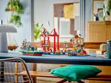 Assembled harbor display.