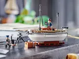 Detailed view of lifeboat deck and minifigures.