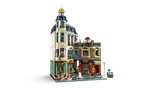 Elegant Shopping Street overview.