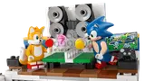 LEGO Sonic and Tails playing ping-pong on the truck roof.