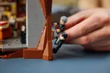 Minifigures scaling office