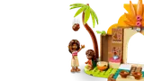 Moana dropping a coconut.